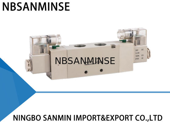 Single / Double Coil Solenoid Valve , Pneumatic Air Valve 4N400 4V400 Series